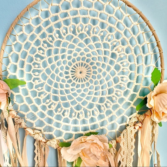 Floral Macrame Gold Tipped Feather Dream Catcher - Picture 3 of 8